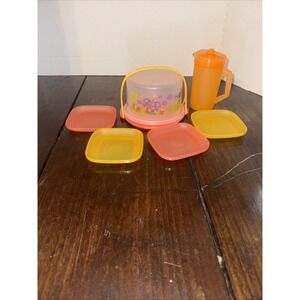 Vintage Tupperware Toys Cake Carrier Clown 4 Plates Pitcher